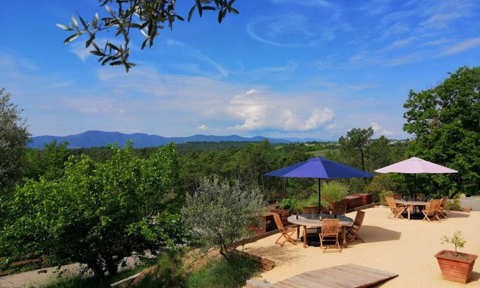 Saint-Genest-de-Bauzon Bed & Breakfast | LES JARDINS CELESTES