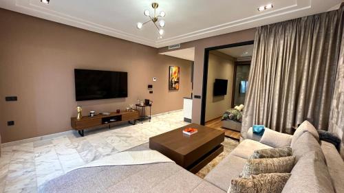 RACINE EXTENSION Apartment | Les Joyeux Luxury Suites & Appart