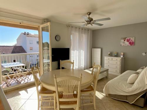 La Londe-les-Maures Apartment | Les locations Cinaureva "Les Îles d'Or"