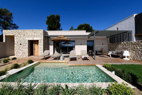 Villeneuve-les-Avignon Villa | Les Loges En Provence "Villa Garrigue"