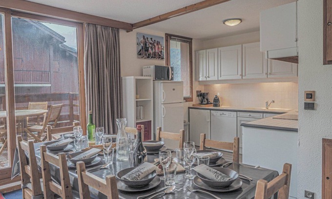 Vallandry Apartment | Les Michailles 510 is a light, centrally located apartment for 8 (+2) people