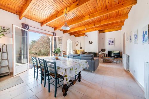 Regusse House | Les Olivettes - Maison très calme Parking privé