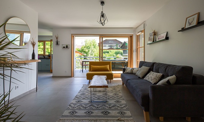 Talloires-Montmin Apartment | Les Pieds Dans L'eau - Talloires, Lac D'annecy