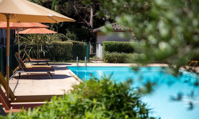 Tournefeuille House | Les Pins Galants