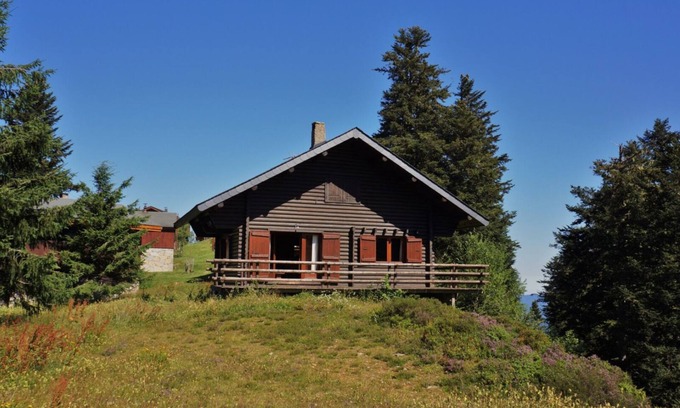 Guzet Neige Ski Chalet | "LES RONDINS, Guzet snow chalet, direct start to slopes and hikes, panoramic view