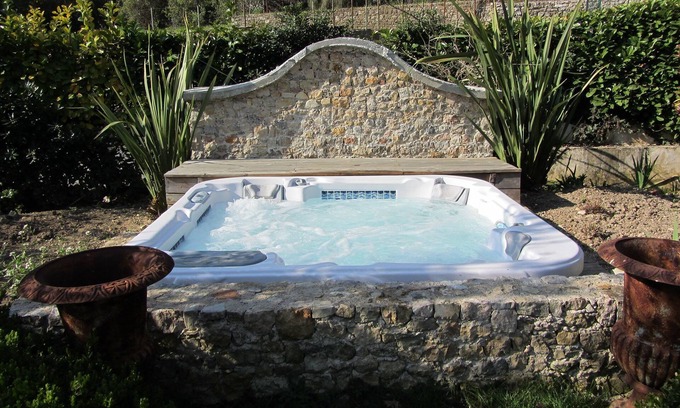 Mougins Bed & Breakfast | Les Rosées