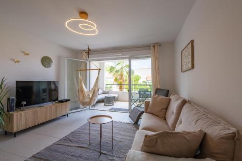 Frejus Plage Apartment | Les Sablettes - 150m de la plage