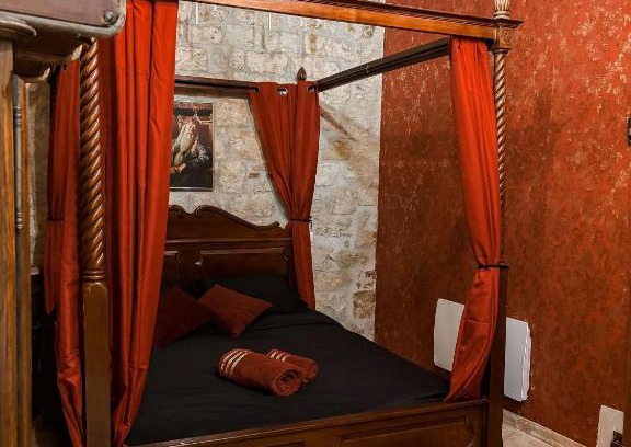 Lauzerte Apartment | Les sorciers de Lauzerte immersion magique