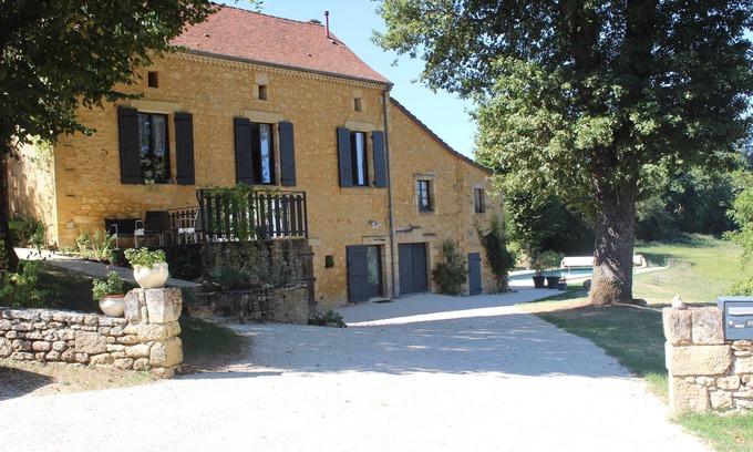 Cenac-et-Saint-Julien House | Les Teyssiers, old stone house with swimming pool