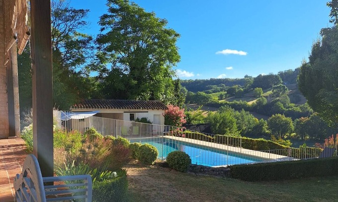 Sauveterre House | Les Tournesols, ideal for a quiet family vacation with swimming pool