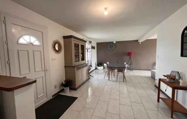 Omecourt House | Les tourterelles