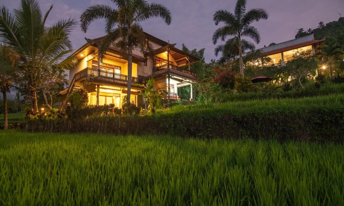 Munduk Hotel | Lesong Hotel and Restaurant
