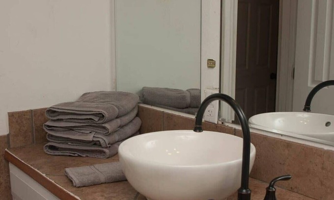 Lawton Apartment | Less than 1 mile from Fort Sill 2 bedrooms!
