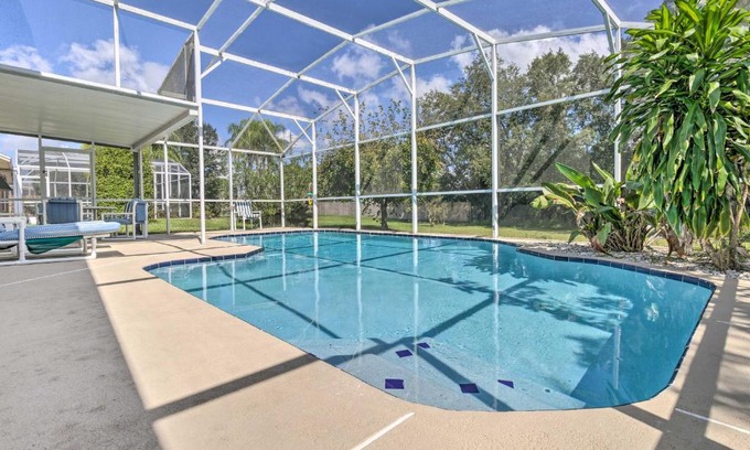 Lindfields House | Less Than 5 Mi to Disney Parks Spacious Home with Lanai