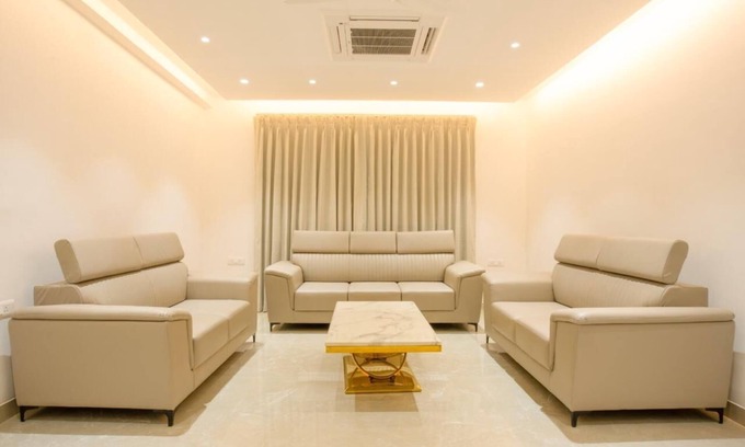 Banjara Hills Apartment | Let Home