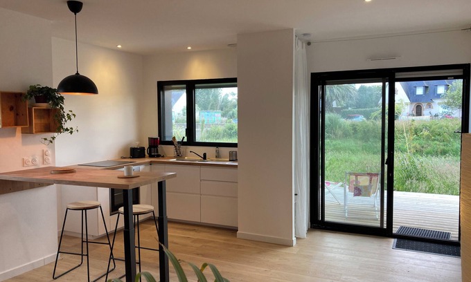 Tregastel Apartment | Let yourself be tempted by this Nature&Bois cocoon just 2 minutes from the sea and the town center.