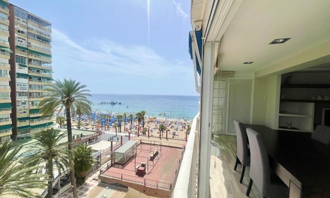 Benidorm Centro Apartment | Levante Sea Views la Gavina