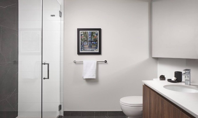 South Lake Union Hotel | Level Seattle- Deluxe One Bedroom