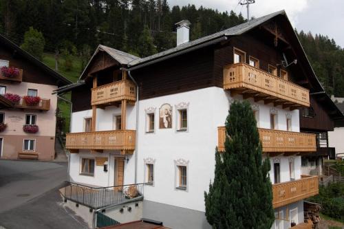Liesing Apartment | Lexahaus