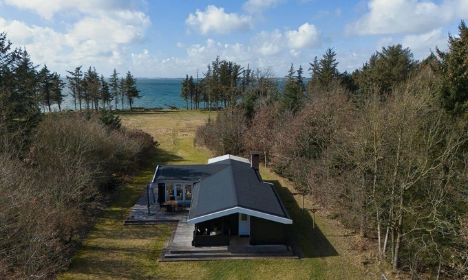 Spøttrup House | LF14132 Spøttrup - Porfyrvej 2