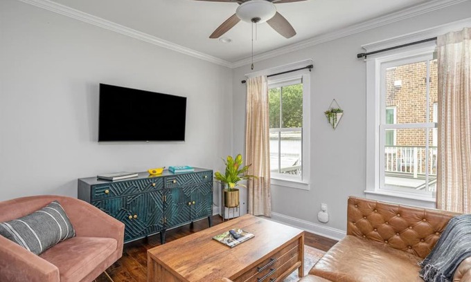 Beach Institute House | Liberty Carriage - Downtown, Parking
