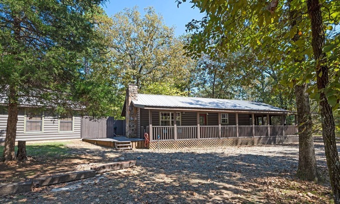 Broken Bow Cabin | Liberty Lodge 3/2 plus Game room!