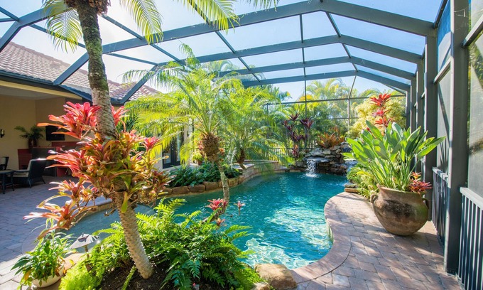 Saint Armands Key House | Lido Key Home with Amazing Pool Area, Steps from the Beach - Tranquility