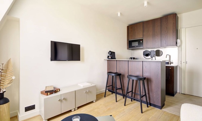 Arsenal Apartment | Life on the marsh