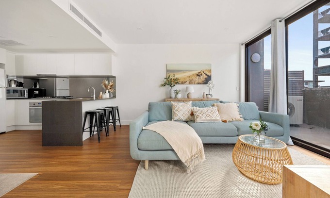 Newcastle Apartment | Lifestyle Location - WIFI Included