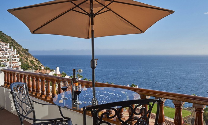 Avalon Villa | Light, Airy Luxury Hamilton Cove Villa La Casa Sirena w/Golf Cart - Great Value!