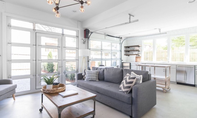 12 South House | Light and AIry Guesthouse in 12 South Neighborhood!