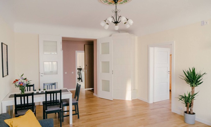 Avoti Apartment | Light and spacious 3-bedroom apartment with calm and relaxing interior design.