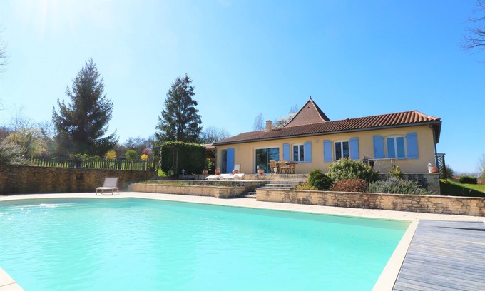 Saint-Andre-dAllas House | Light&bright holiday house with pool, garden and views, 7km from Sarlat