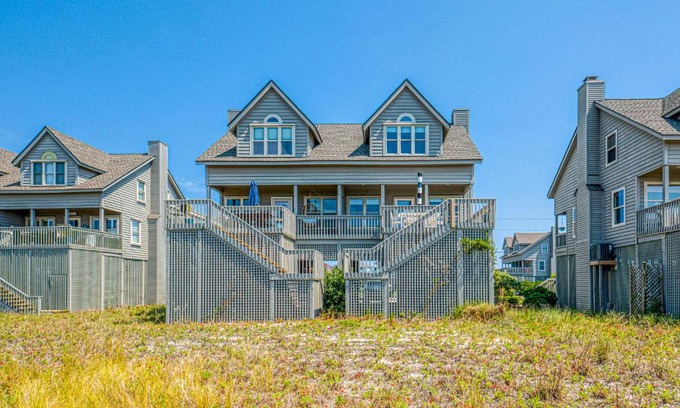 Topsail Beach House | Light Oasis