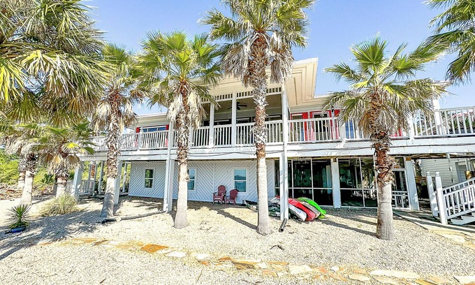Carrabelle House | Lighthouse Beach is located on Carrabelle Beach! Beautiful Sunrises and Sunsets