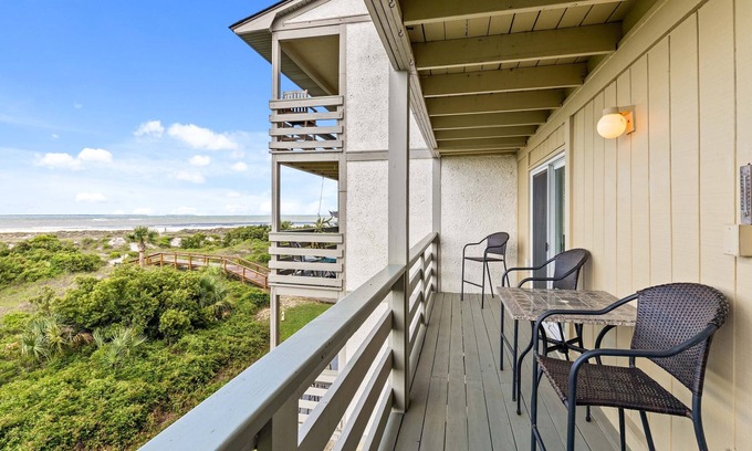 Tybee Island Condo | Lighthouse Point 20B | Ocean Views, Community Pool