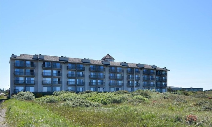Ocean Shores Hotel | Lighthouse Suites Inn