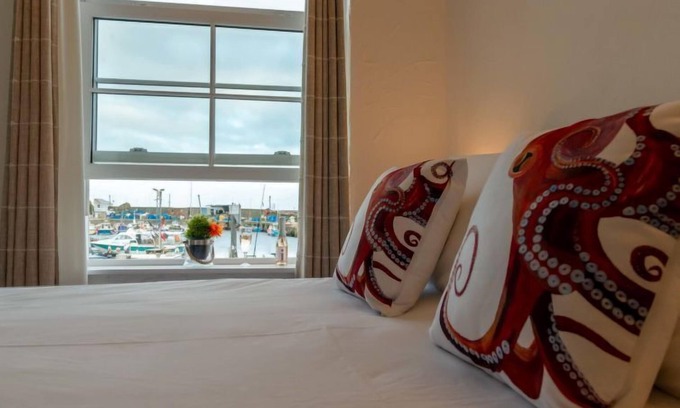 Mevagissey Apartment | Lighthouse View by Interhome