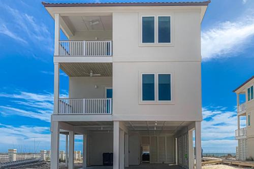 East End House | Lil' Nauti