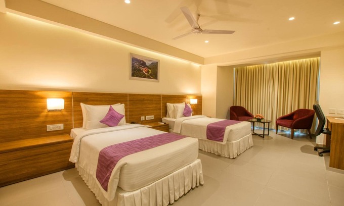Jayanagar Hotel | Lilac Hotel 5th Block