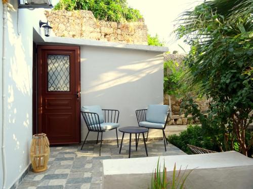 Rhodes Old Town Apartment | Lilly's Cosy Studio