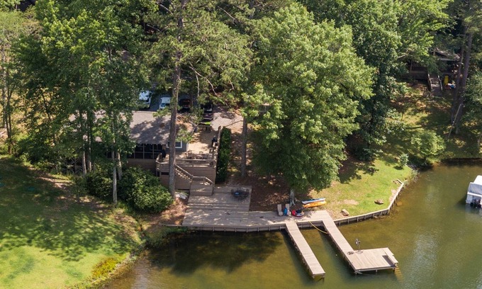 Dadeville House | Lily Pad at Lake Martin | 4 Bed, 2 Bath