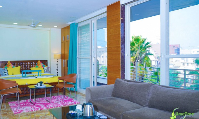 Sector 15 Hotel | Lime Tree Hotel Near 32nd Milestone