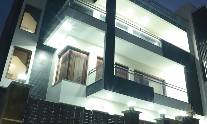Gurugram Apartment | Lime Tree Service Apartment-3