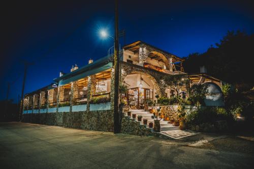 Monolithos Hotel | Limeri Traditional Guest House