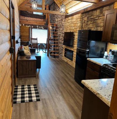 Sabetha Hotel | Limestone Lodge