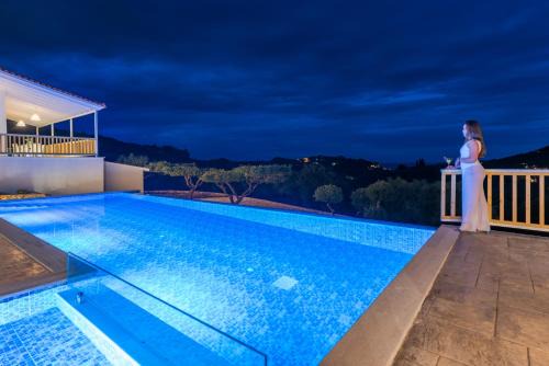 Limni Keri Villa | Limneon villas