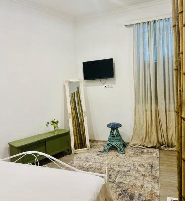 Chugureti Apartment | Lina's Apartment