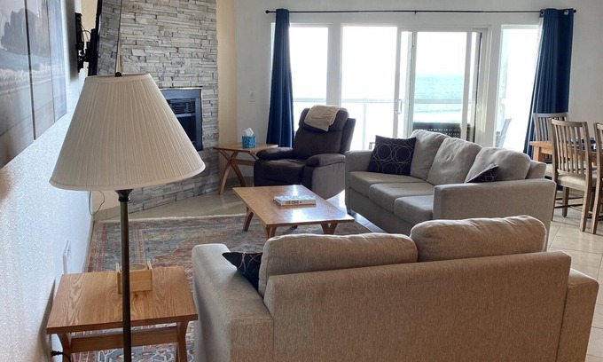 Logsden Apartment | Lincoln City Beachfront Charm at the Sandpiper 308