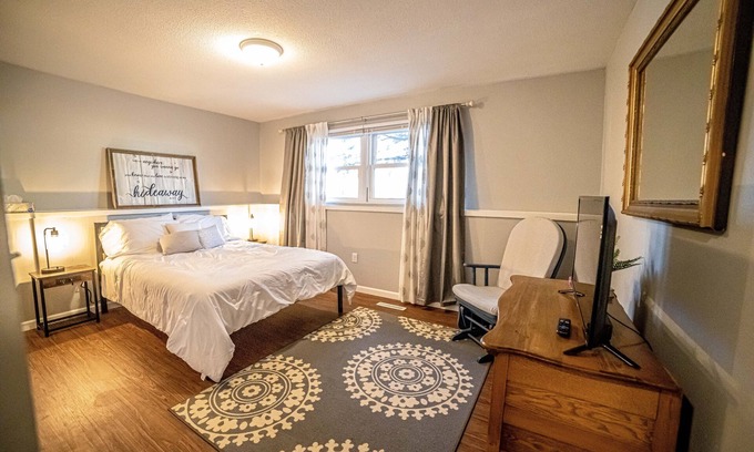 Nevada Apartment | Lincoln Highway Hideaway